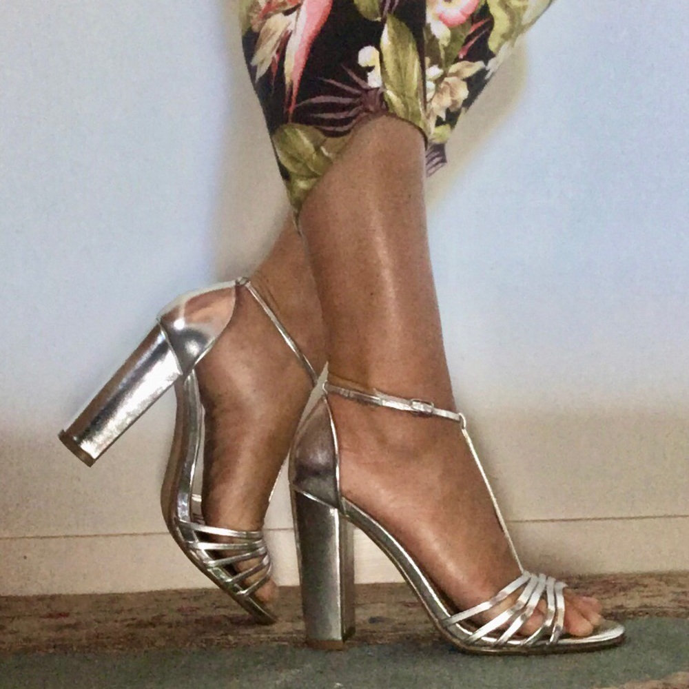 Steve Madden T-Strap Block Heels